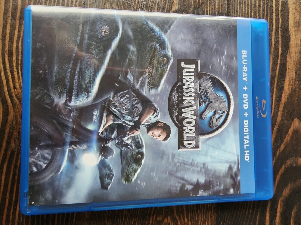 Jurassic World Blu-ray Chris Pratt EUC